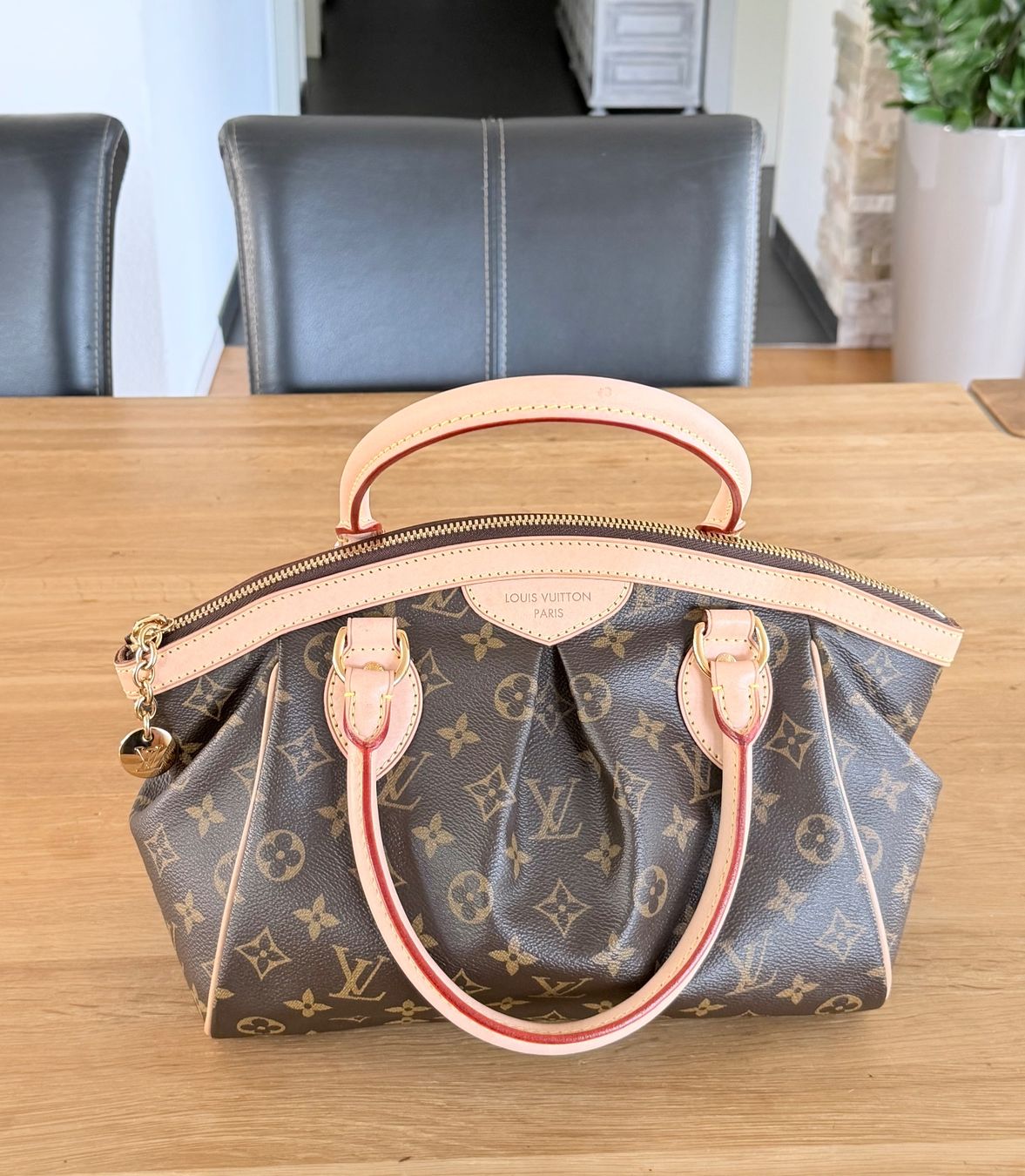 Louis Vuitton Borse da donna: Louis Vuitton Tivoli PM – Usato da Reinach AG venduto da BisMad3 3