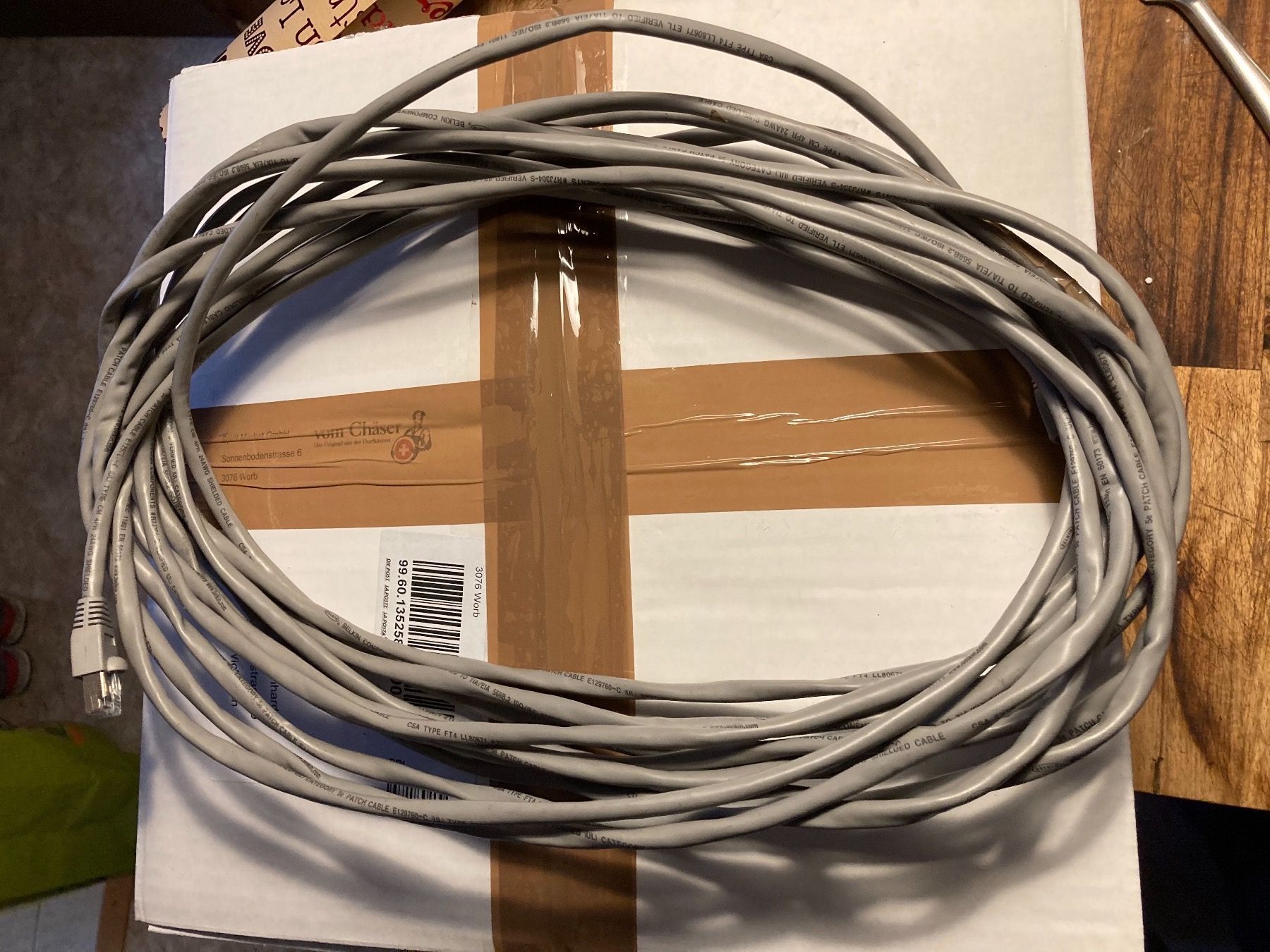 Belkin Cavi: Ethernet / Netzwerkkabel / Belkin / 10m – Usato da Wichtrach venduto da Queensparkunite