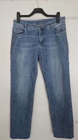 Jeans Bonita Damen Grösse 42 mit Applikationen guter Zustand