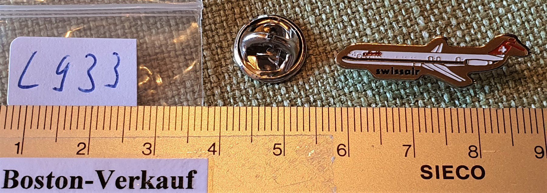 Swissair Placchette & Badge: L933 - Pin Flugzeug Swissair MD - 81 – Usato da Reinach BL venduto da Boston-Verkauf 1