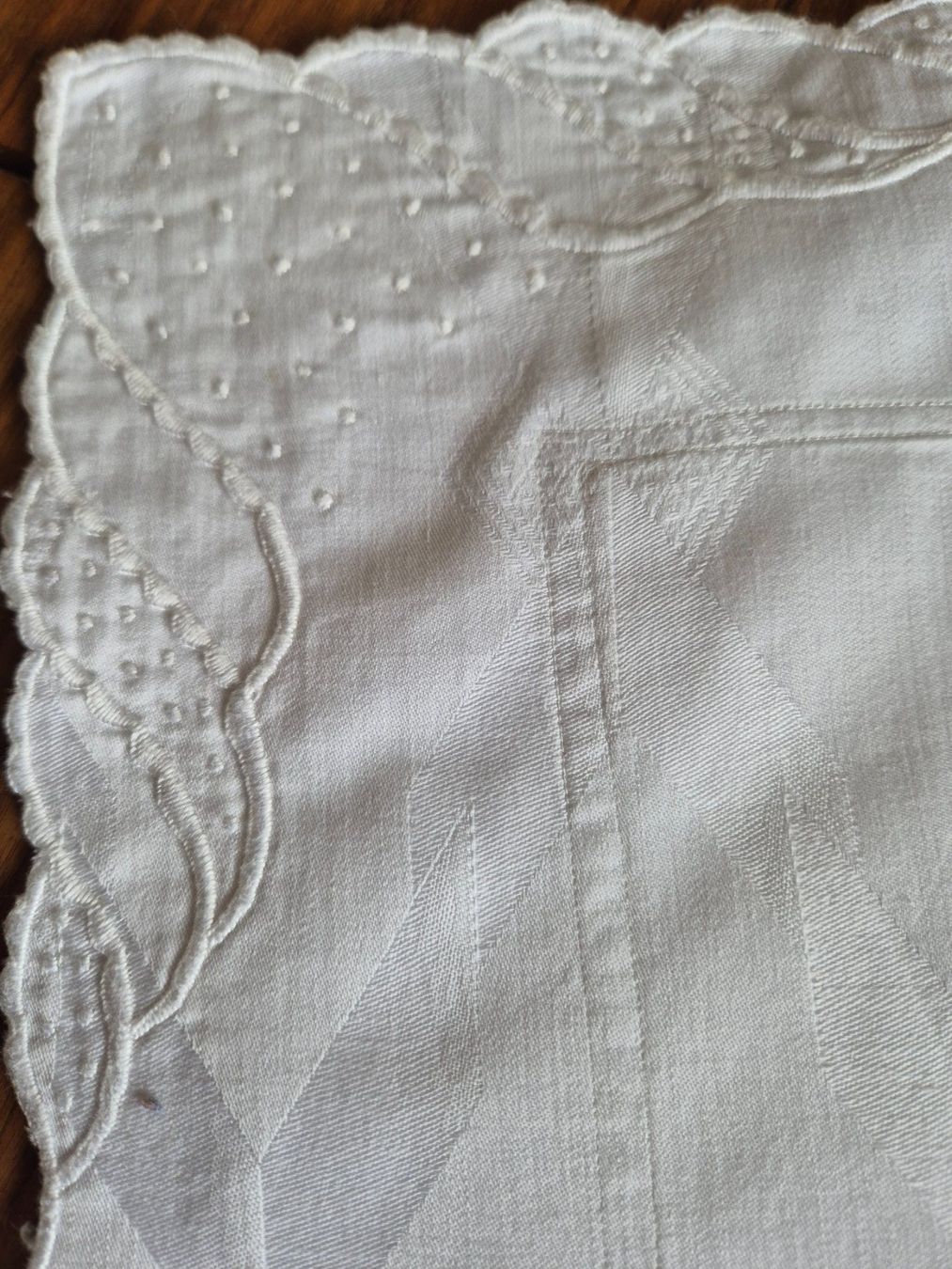 Biancheria da letto: Vintage Kissenbezug mit Monogramm – Usato da Bern venduto da aronari 4