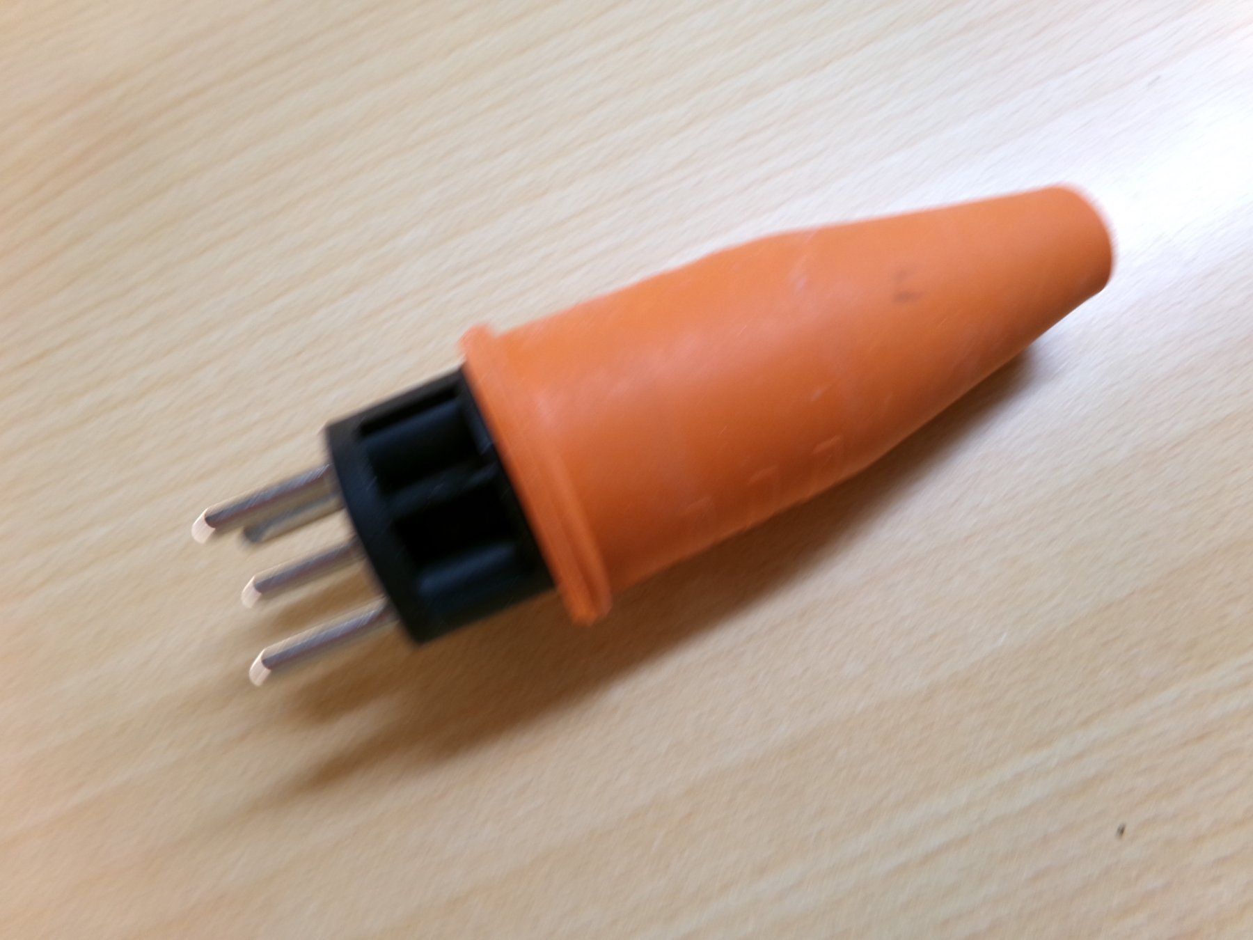 Stecker: Stecker Typ15 – Gebraucht aus Hombrechtikon von Maloev17 1
