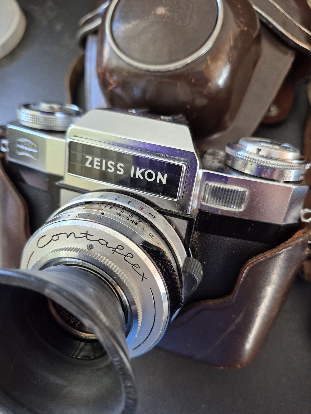 Zeiss Fotocamera: Fotokamera - Paket – Usato da Menziken venduto da porsche019 2