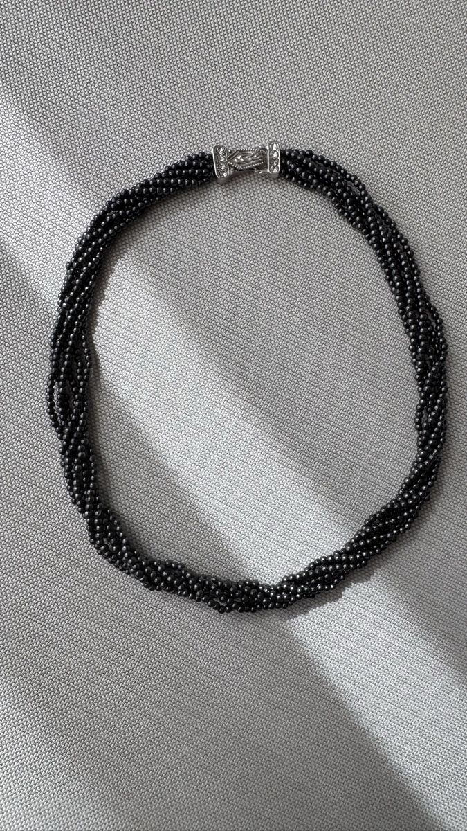 Catenine: Perlenkette mit Glitzer-Magnet Verschluss, elegant – Usato da HORGEN venduto da vladibarca10 1