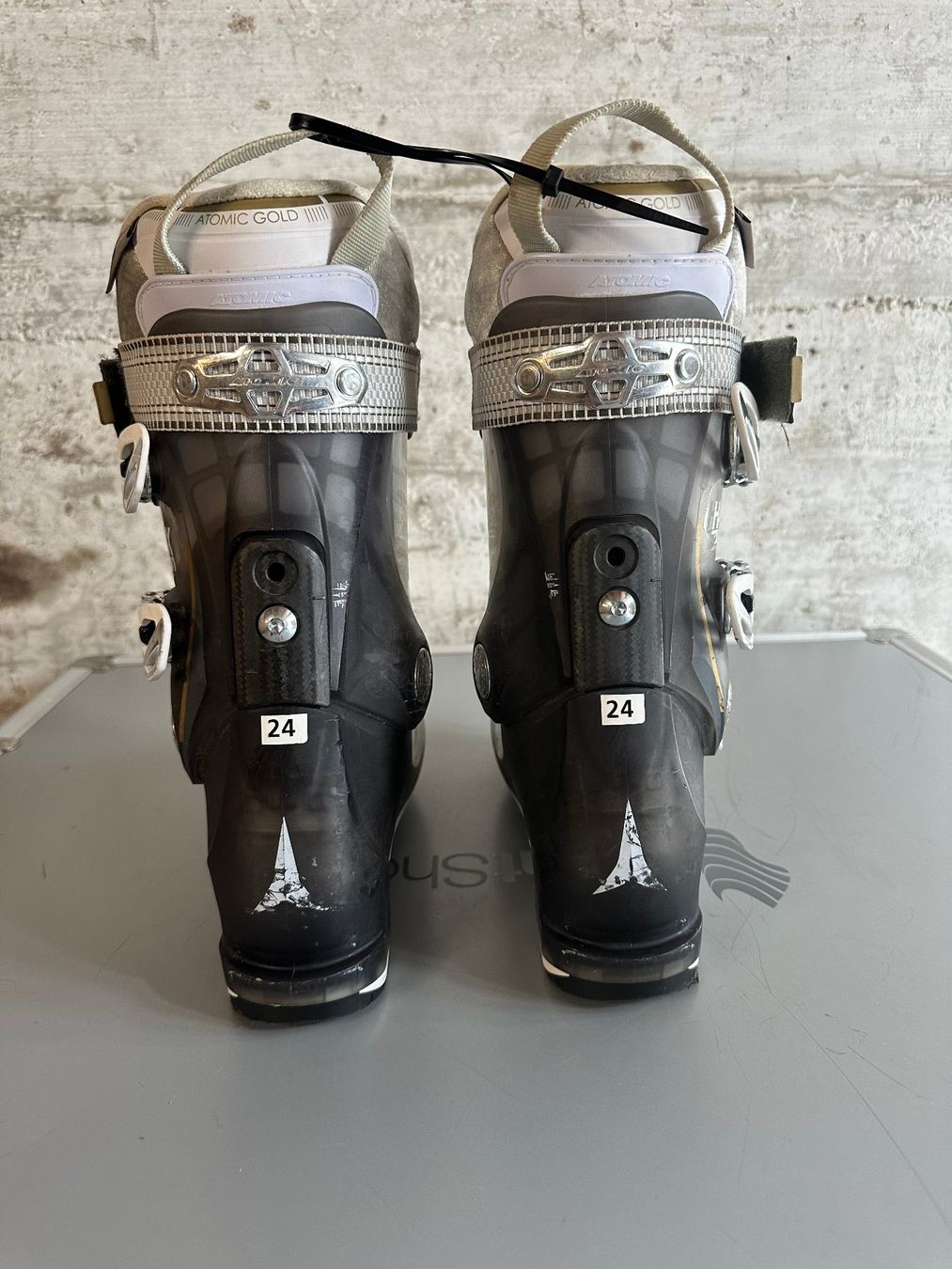 Atomic Chaussures hommes: Atomic Skischuhe 24.5 / Gr. 38.5 – D'occasion à Emmenbrücke par karkarkar 1