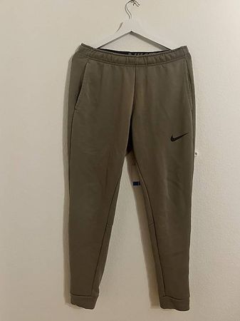 Nike Jogginghose Grösse M