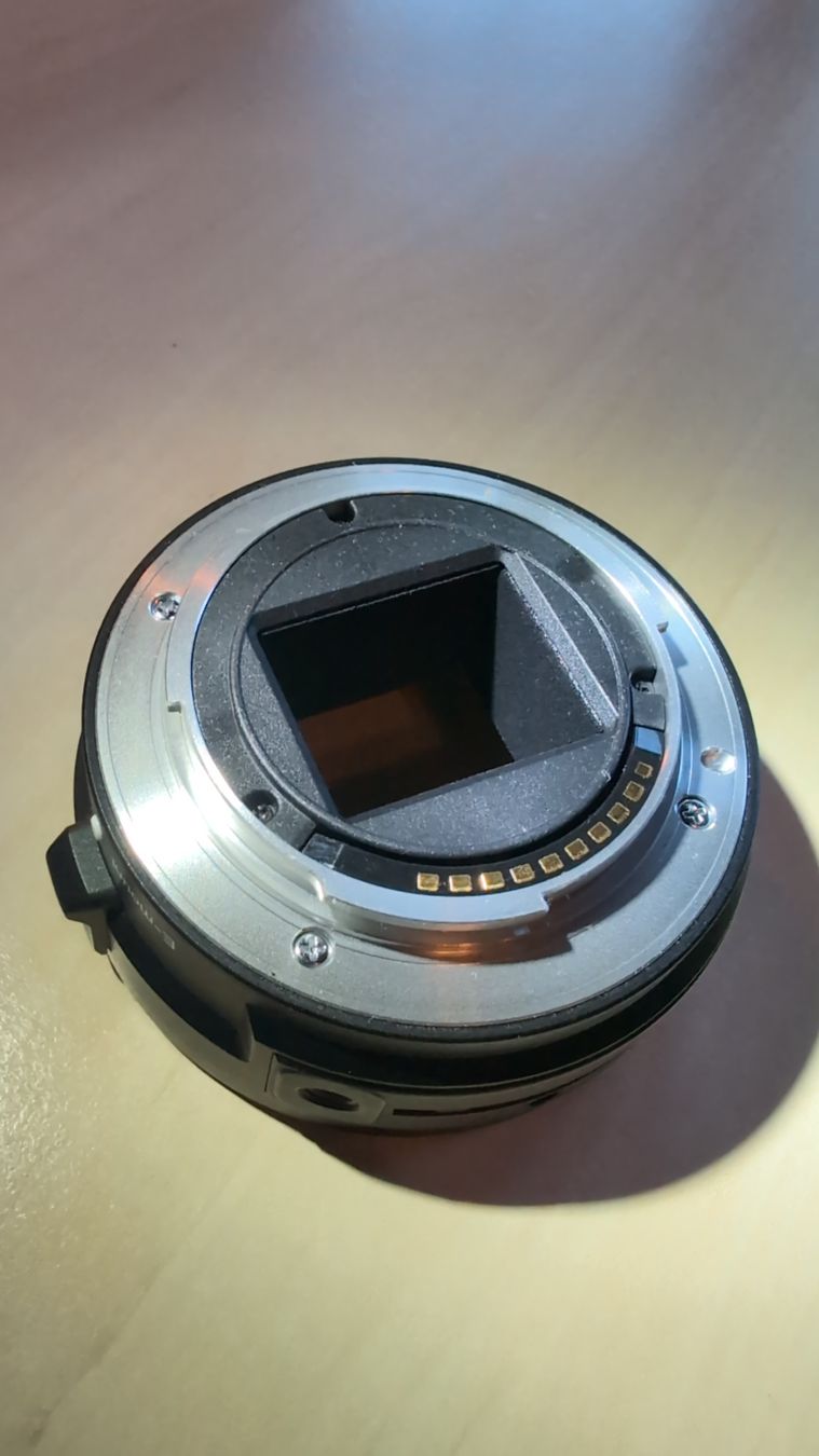 Adattatori foto: Objektivadapter Sony LA-EA1 E-Mount auf Canon EF gebraucht – Usato da Brienz BE venduto da Nullnullsima 2