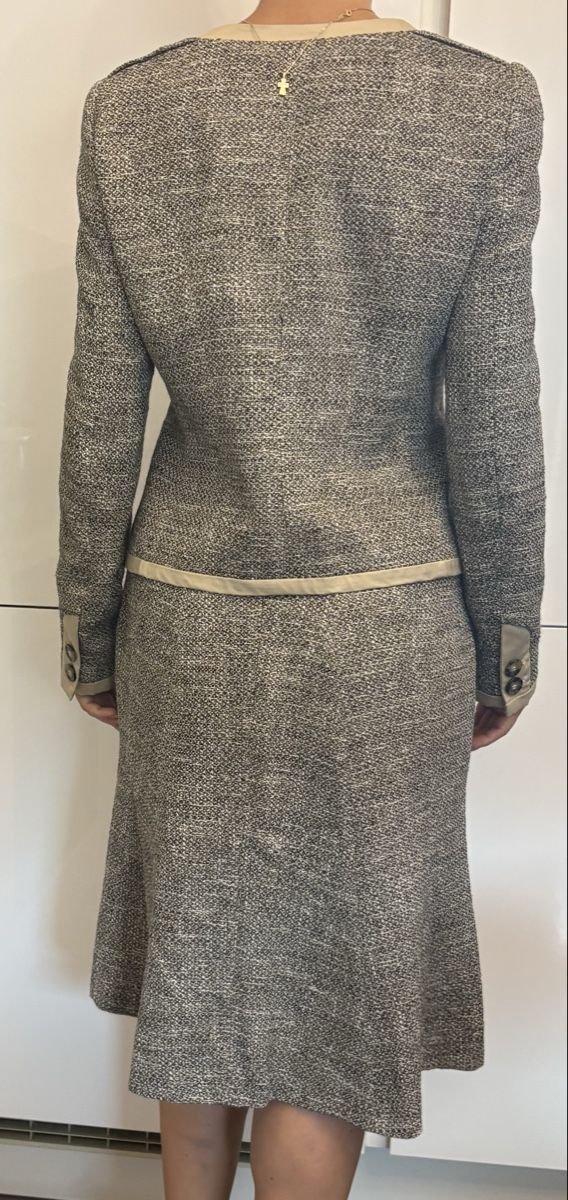 Max Mara Giacche: Bellissima giacca Weekend di MaxMara – Usato da Chiasso venduto da myt_k8rf 5