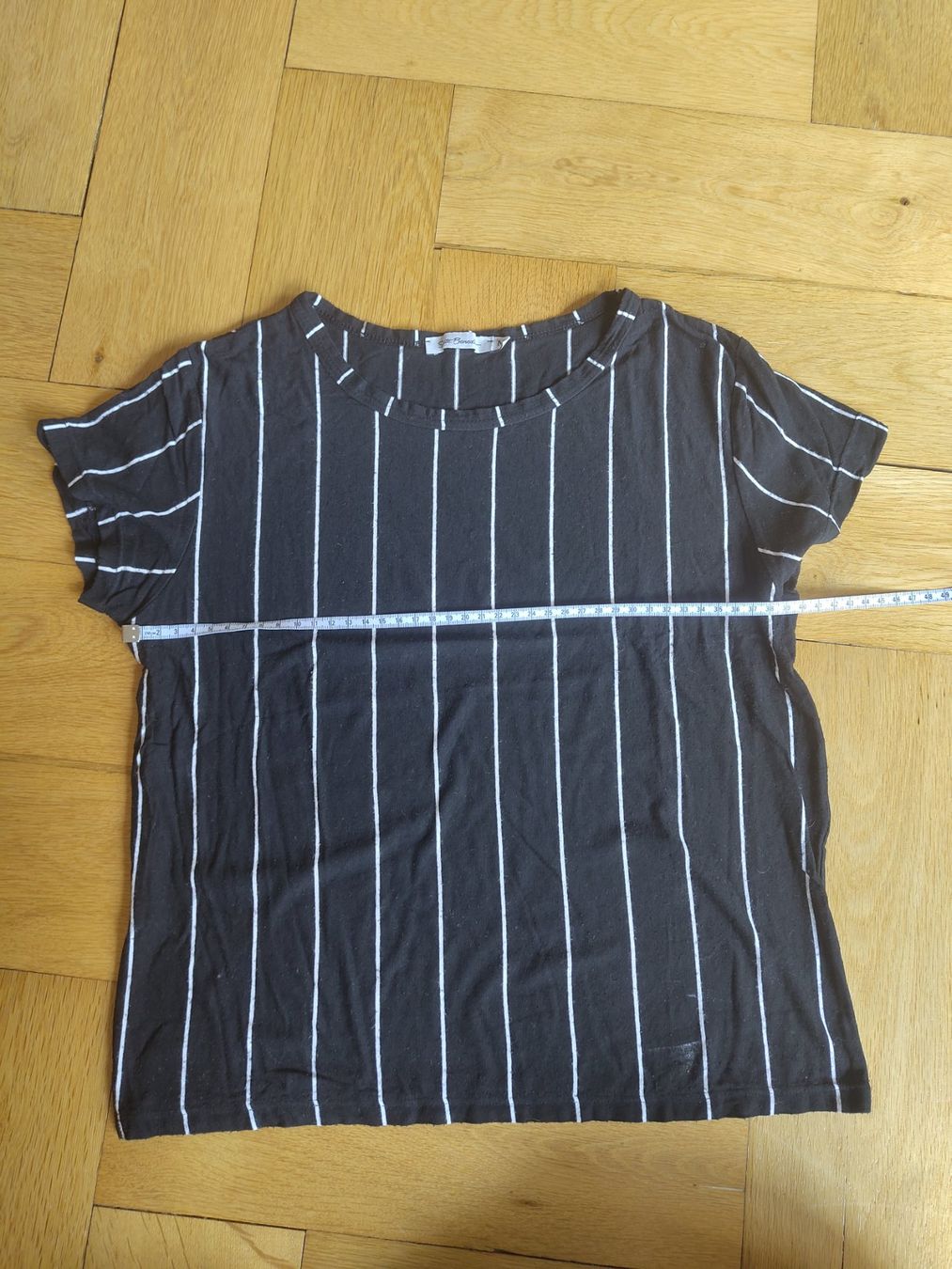 T-shirt: T-Shirt – Usato da Bern venduto da Linii