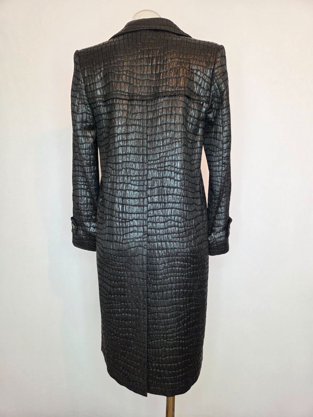 Dries Van Noten Cappotti: Dries Van Noten Mantel Croc Texture – Usato da Bern venduto da -Aniko- 3