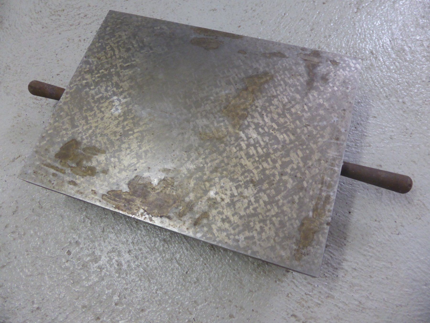 Altro per industria metallurgica: Maschinentisch mit Griffen, 30 kg – Usato da Triengen venduto da Nussbaum14 4