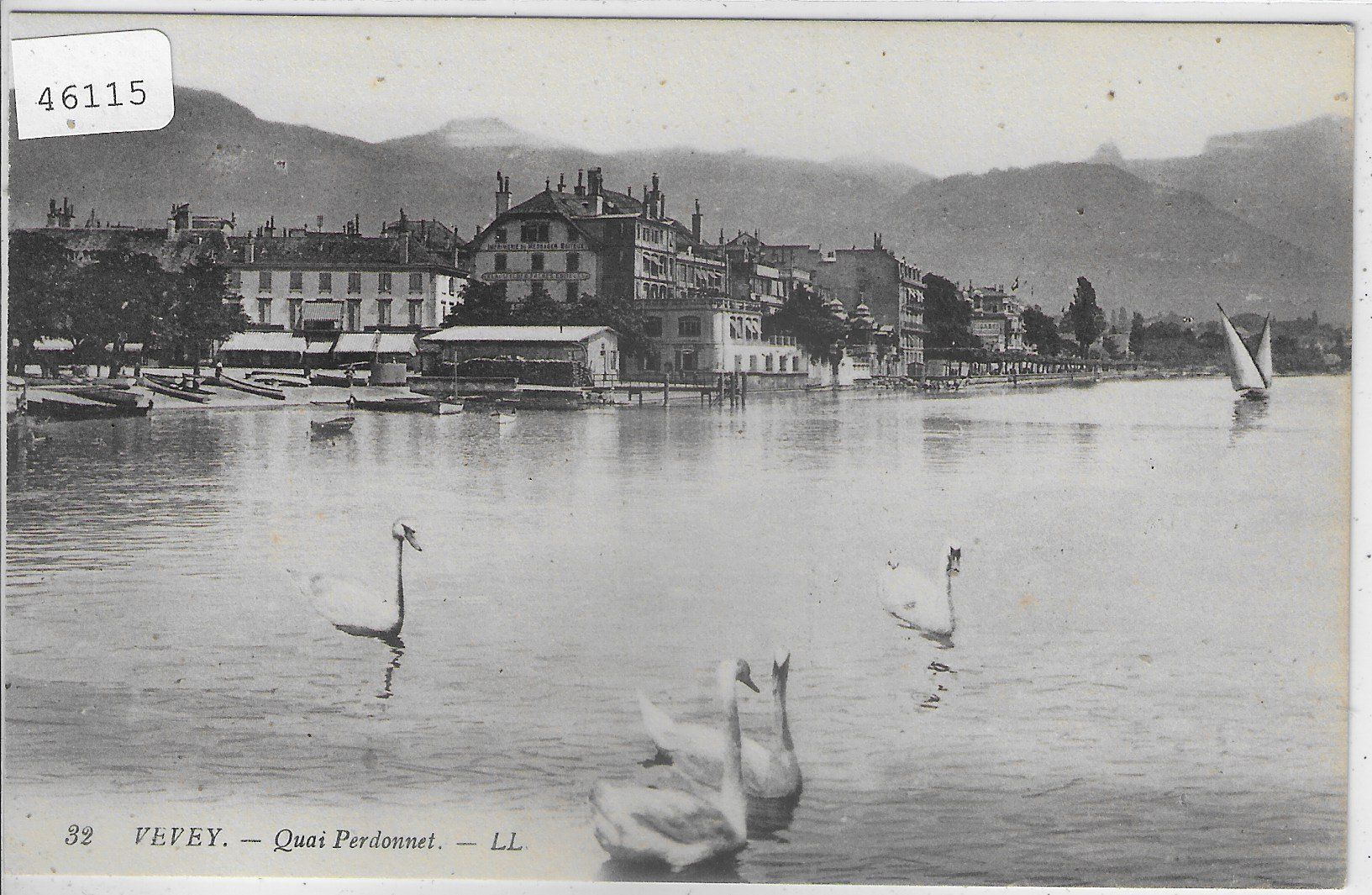 Cartoline postali: Vevey - Quai Perdonnet  - Schwäne – Usato da Ettingen venduto da Kartenplanet