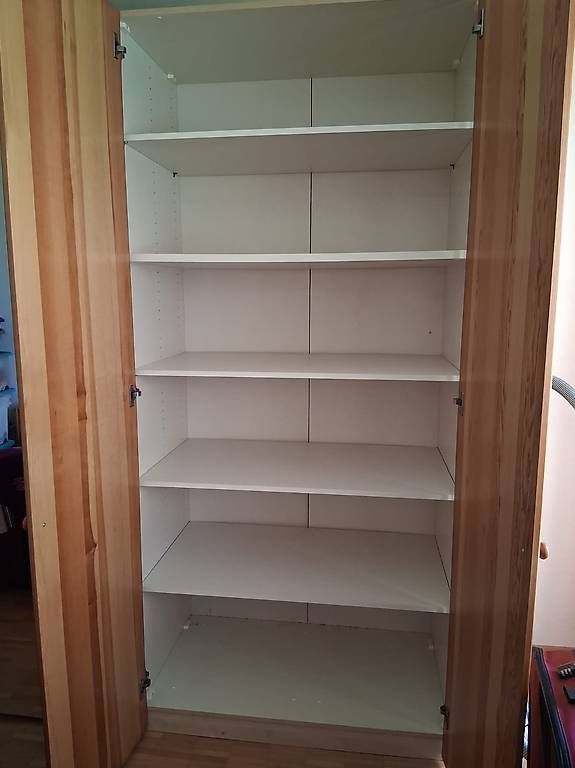 Schränke: Kleiderschrank – Gebraucht aus Horgen von cla_bv5q 2
