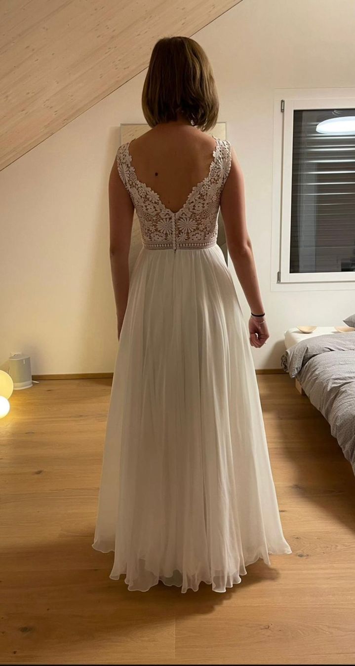 Vestiti: Traumhaftes Brautkleid, Gr. S mit Spitze – Usato da Jona venduto da Joger11 3