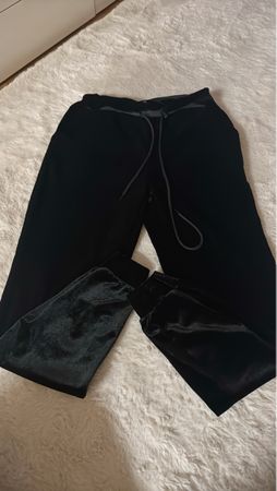 Damen Jogginghose Samt schwarz gebraucht