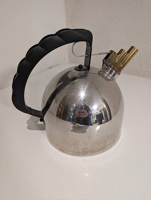 Alessi Bollitori: Bouilloire Alessi 16cm – Usato da Nyon venduto da ERIC1260