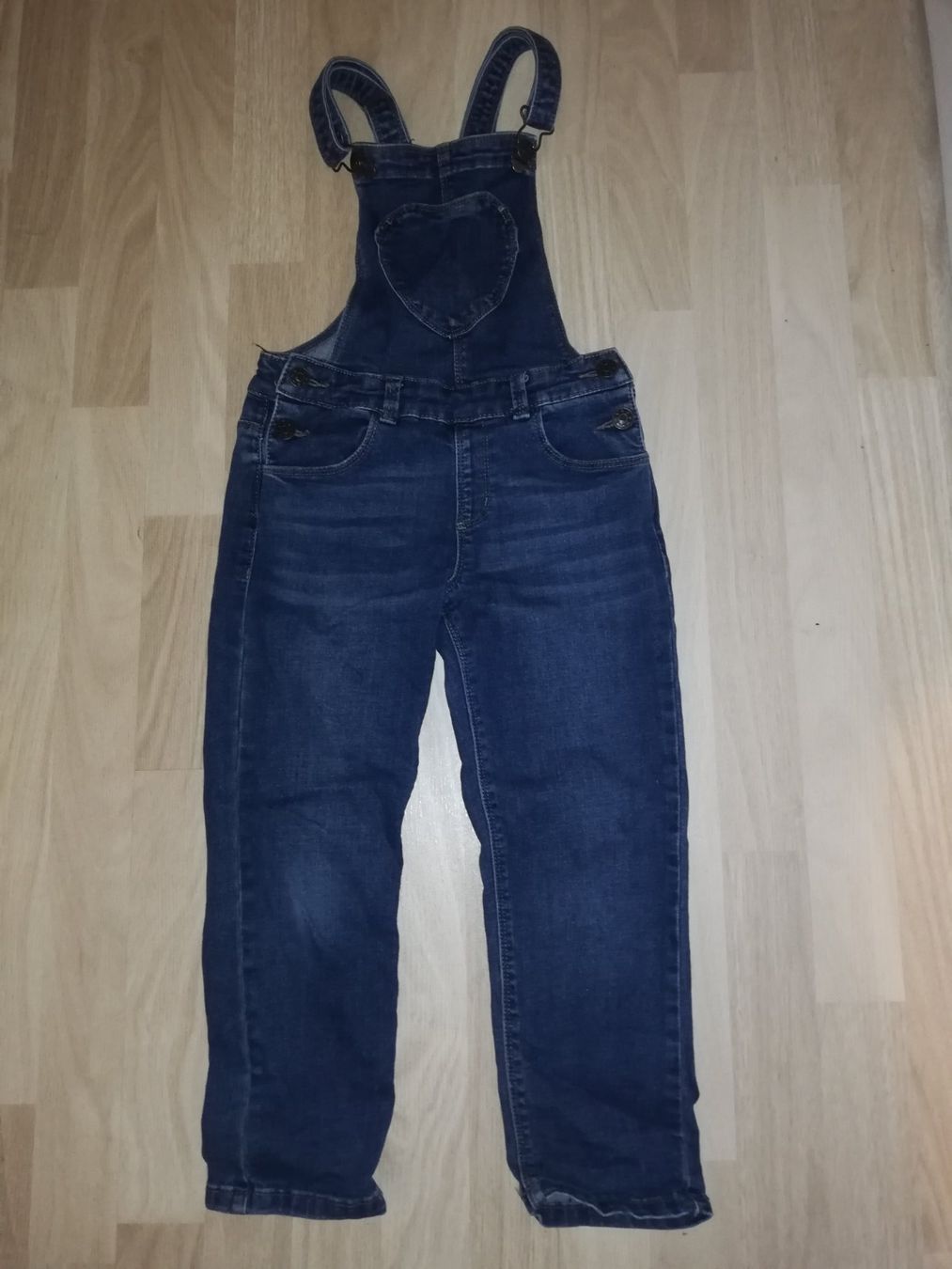 Kleiderpakete & -sets: Lot: jeans, salopette, pulls à longues manches – Gebraucht aus Biel/Bienne von Sikosi 3