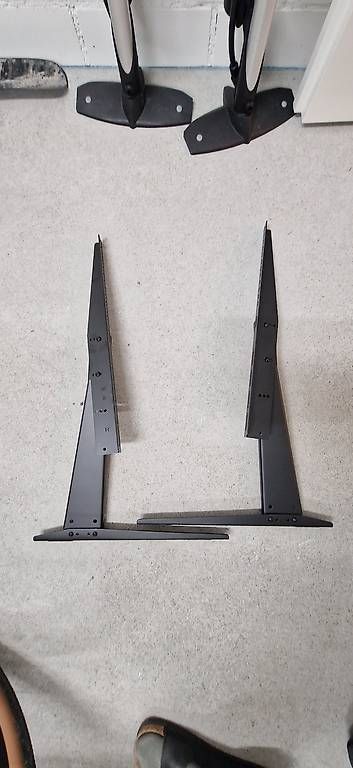 Wandhalterungen: Universal TV Ständer für Flatbildmonitore – Neu und originalverpackt aus Rickenbach SZ von man_np9p 1