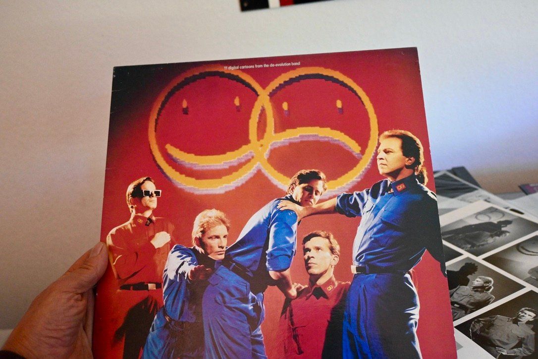 Vinyles: Total DEVO m/insert & org innersleeve US  VG+ /MINT- gut – D'occasion à Pfaffhausen par mono_rec 1