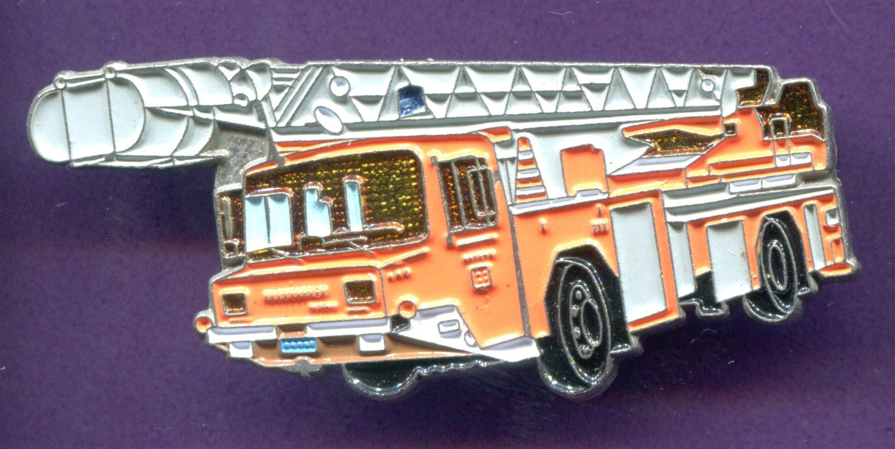 Placchette & Badge: FEUERWEHRAUTO  mit Drehleiter – Usato da Winterthur venduto da Sammleroase