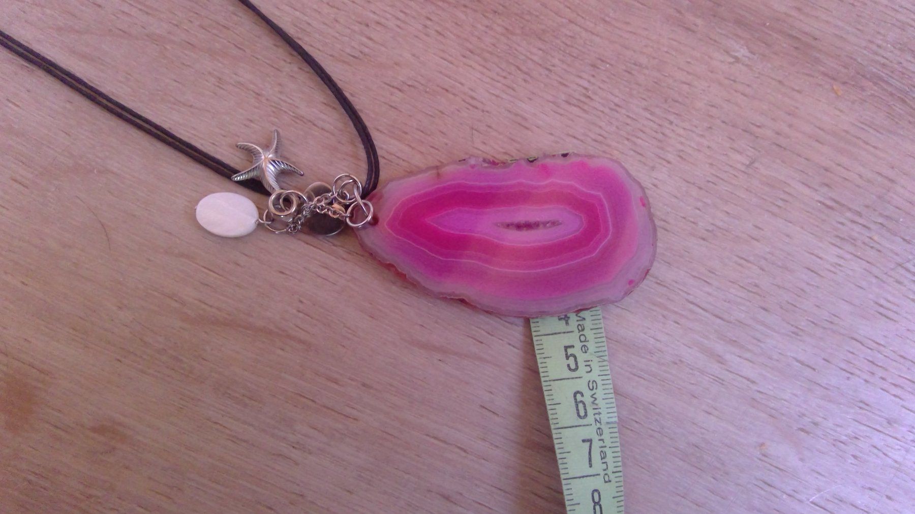 Colliers: Collier sautoir avec Agate rose & breloques, NEUF – Neuf avec emballage d'origine à Agiez par chouchanelle 6