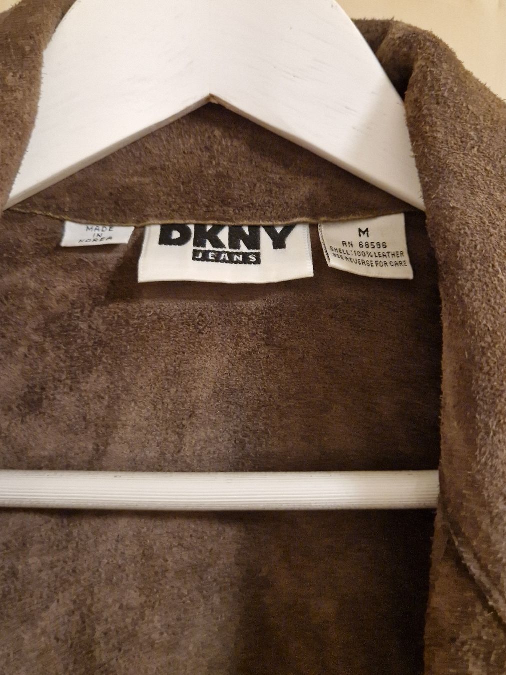 DKNY Giacche: DKNY Wildleder Jacke America – Usato da Jona venduto da HappyHappyHappyHappy 2