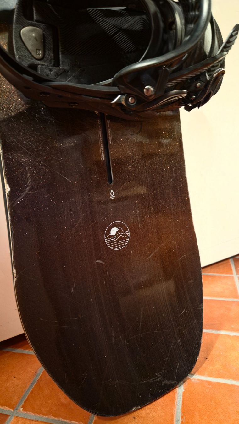 Burton Boards: Burton Snowboard 146cm inkl. Bindung – Gebraucht aus Oberrieden von Raja011 3