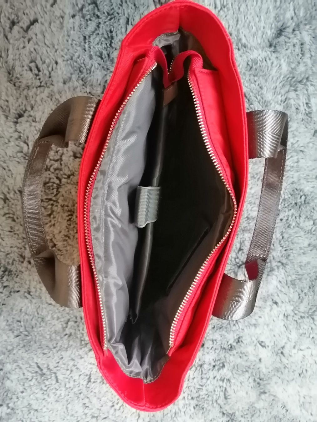 Zaini: Parfois Damen Rucksack Rot "LOVE IS MAGIC" – Nuovo (secondo la descrizione) da Uster venduto da zebralino 4