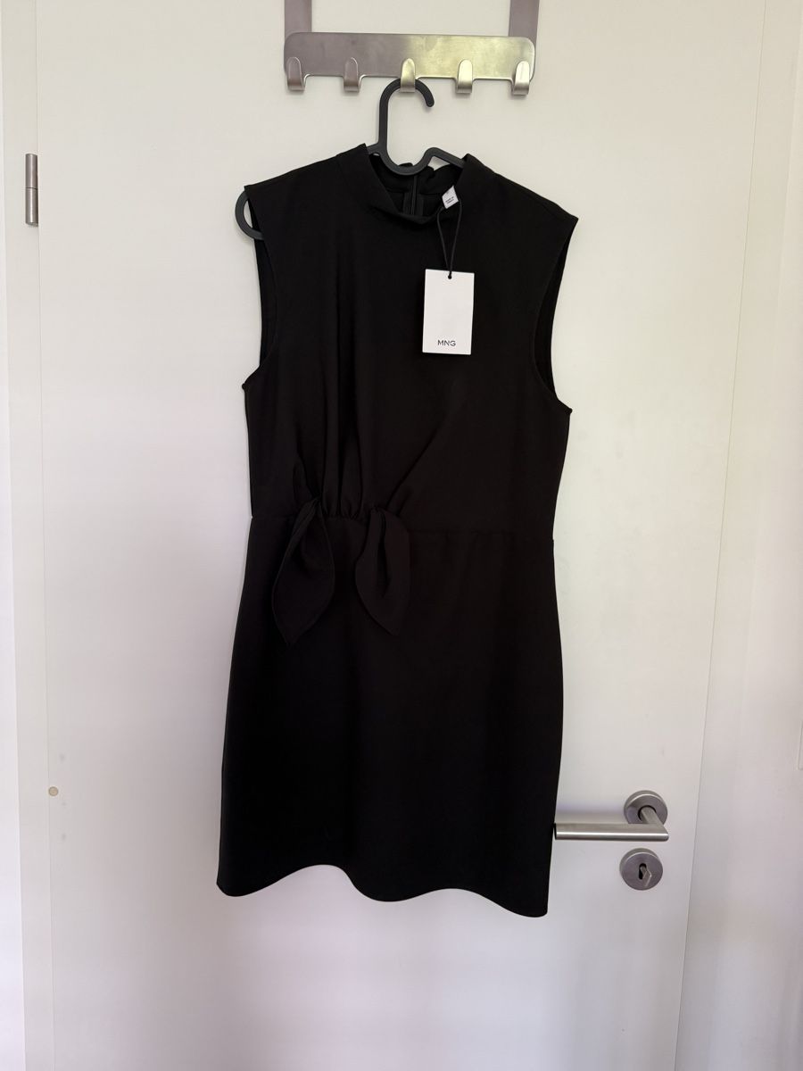 Mango Vestiti: Robe Mango noire taille M neuve avec étiquette – Nuovo e nell'imballaggio originale da Genève venduto da acr_88hl 1