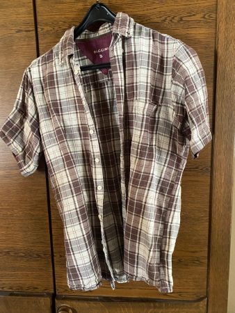 Herrenhemden und -hosen Gr. small/33