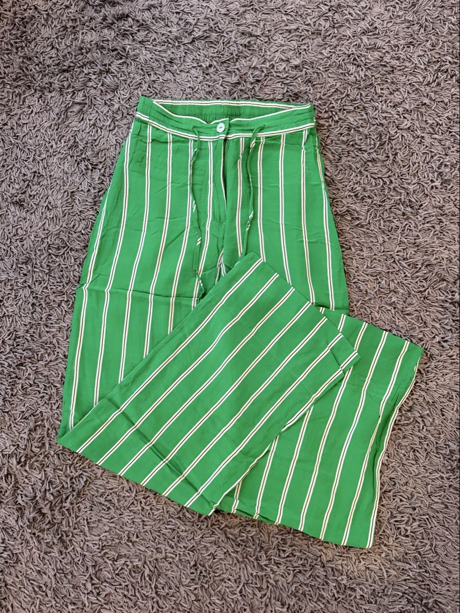 H&M Hosen: Hose grün gestreift – Neu (gemäss Beschreibung) aus Frümsen von laura002 2