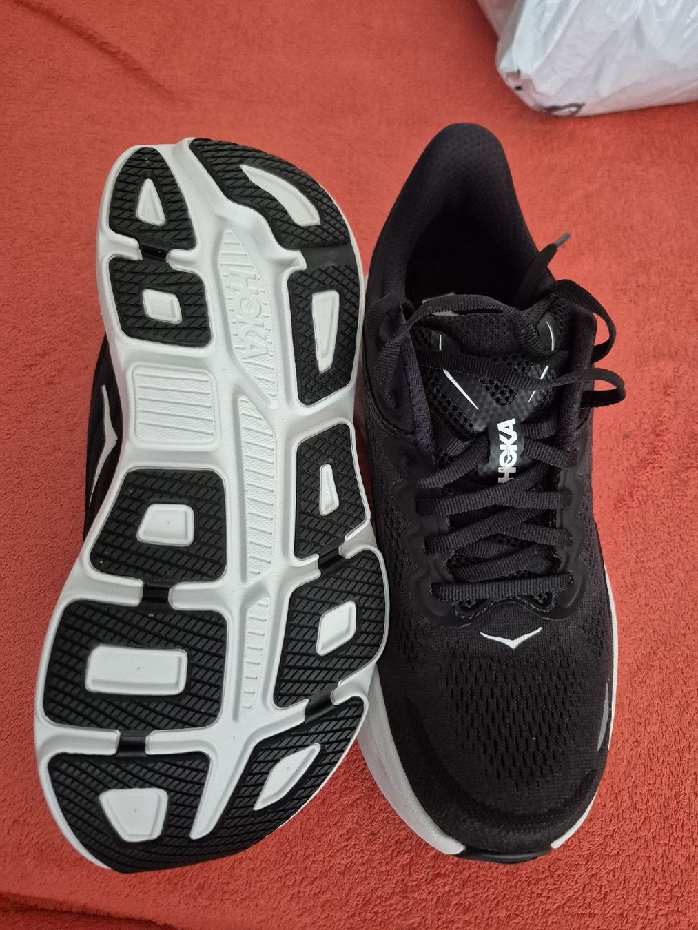 Chaussures femmes: Hoka Bondi 9 neu – Neuf avec emballage d'origine à Kriens par Miezi2 1