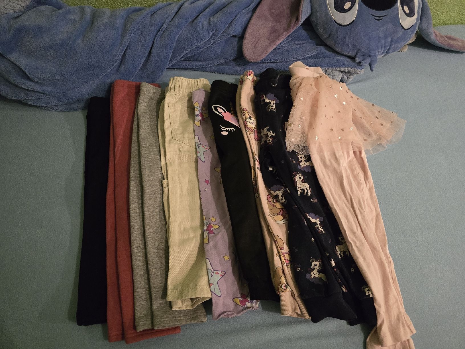 H&M Kleiderpakete & -sets: Mädchenkleider 98/104 – Gebraucht aus Günsberg von FW18 1