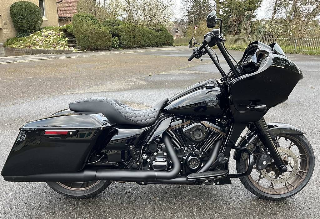 Touring: Harley Davidson Road Glide 117 ST  – Gebraucht aus Winterthur von rom_d9td
