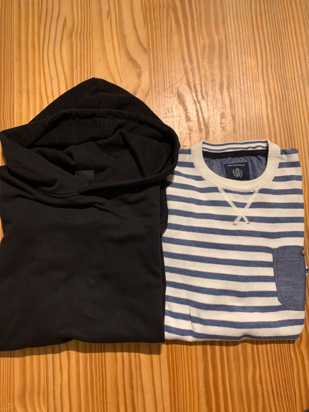 Maglioni & Felpe: 2Pullover Grösse M, neuwertig – Usato da Bonaduz venduto da padia3