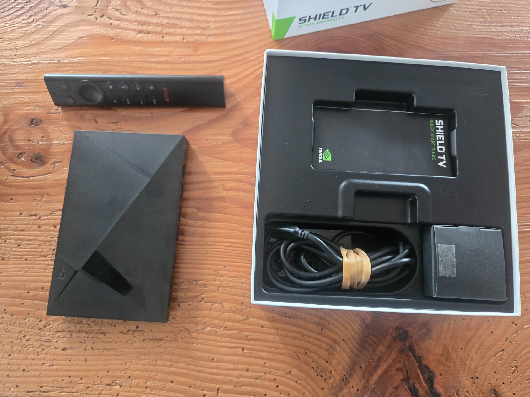 Nvidia Systèmes audio & multimédias: NVIDIA SHIELD TV Pro (4K HDR) – D'occasion à Crémines par Blakedrake 3