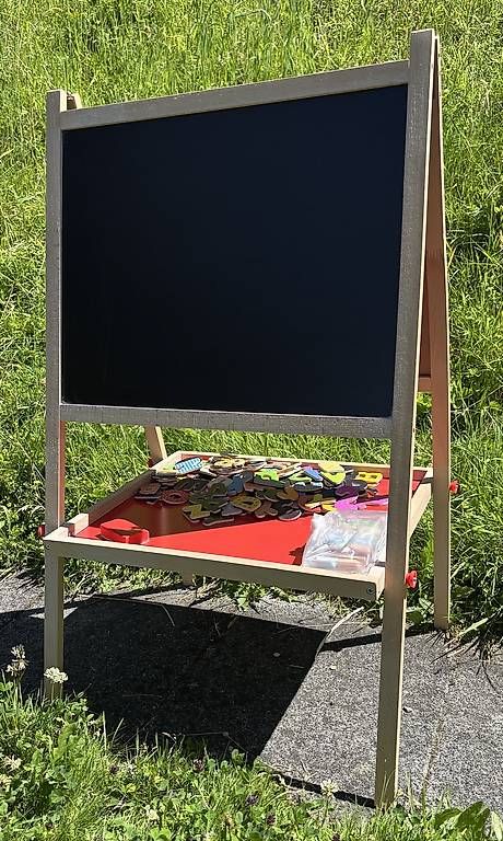Spielzeuge: Magnetische Tafel mit Buchstaben – Gebraucht aus Ebikon von bookworm79 1