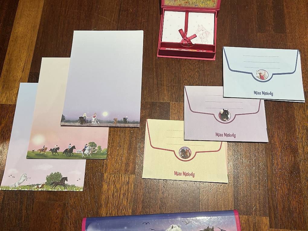 Carta: Miss Melody Pferde Briefpapier-Set & Notizblock – Nuovo (secondo la descrizione) da Wettingen venduto da ame_wxp2 1