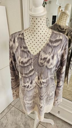 Schöner Damenpullover mit Muster, Grösse 42 Wolle/Viskose