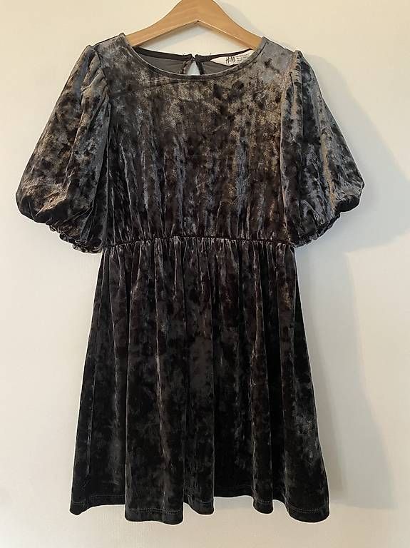 Vestiti & Gonne: Festkleid,Samt, Gr. 110/116 – Usato da Winterthur venduto da edy_d2hh