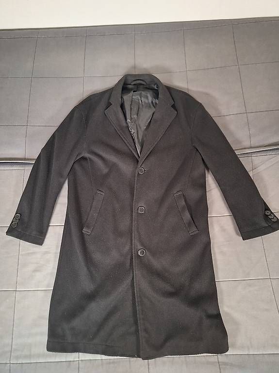 Mäntel: Bershka black coat – Gebraucht aus Kriens von Jeremyt05