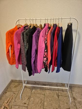 Kleiderpaket, Sport Jacken/Pullis gr. S