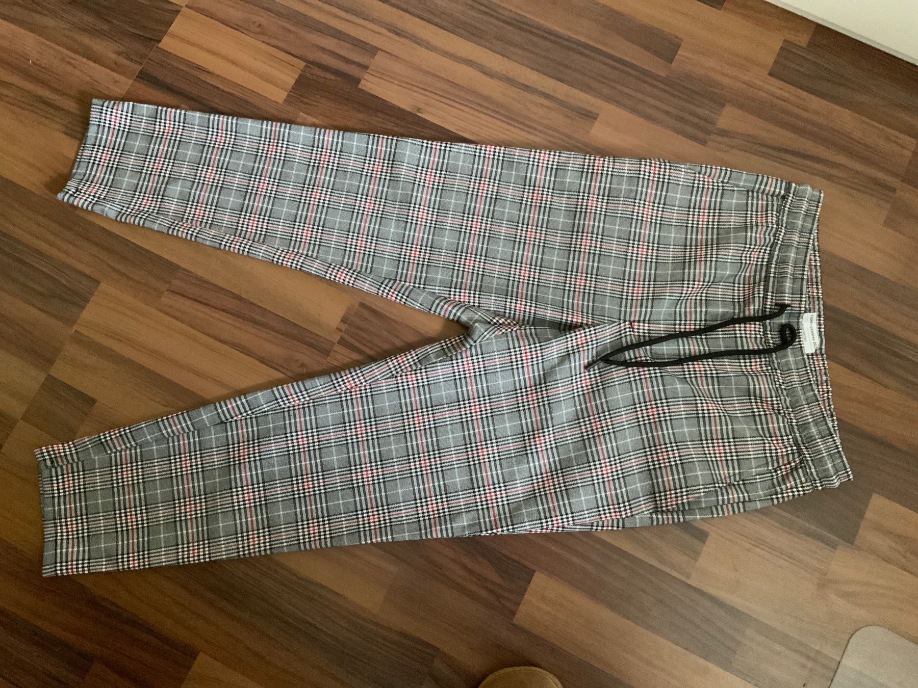 Pantalons: Freizeithose GR M – Neuf avec emballage d'origine à Langnau am Albis par Judithsebi