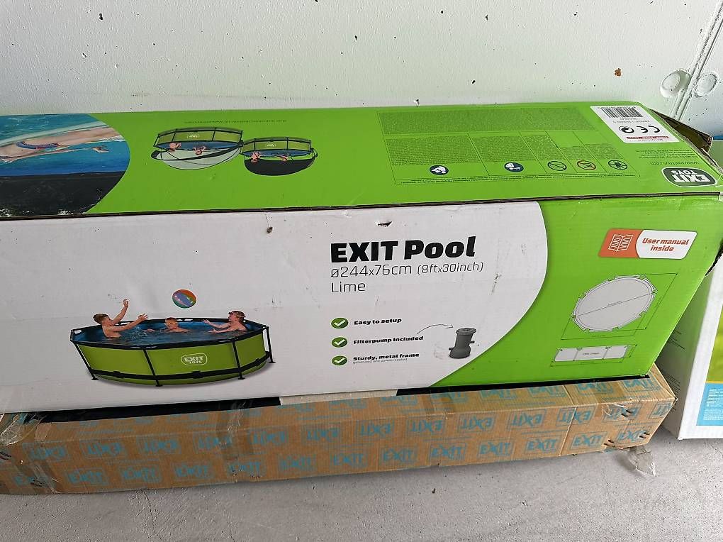 Piscines: Pool / Schwimmbecken  – D'occasion à Trimmis par Mungga