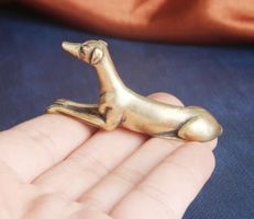 Windhund (Greyhound) aus massivem Messing – Miniaturfigur