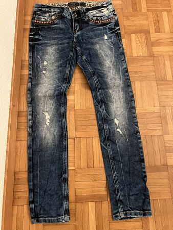 Damen Jeans Grösse 27Used Look mit Nieten guter Zustand