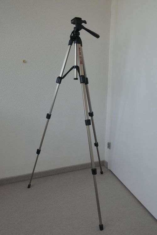 Treppiedi & Teste: SLIK U700 Stativ Kamera Stativ Top Zustand Reisestativ – Nuovo (secondo la descrizione) da Rotkreuz venduto da Jurlobi