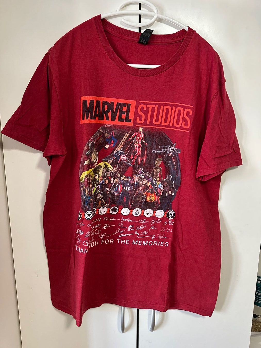 T-shirts: Marvel Studios T-SHirt (L) – Neuf (Voir description) à Schaan par Hermine2018