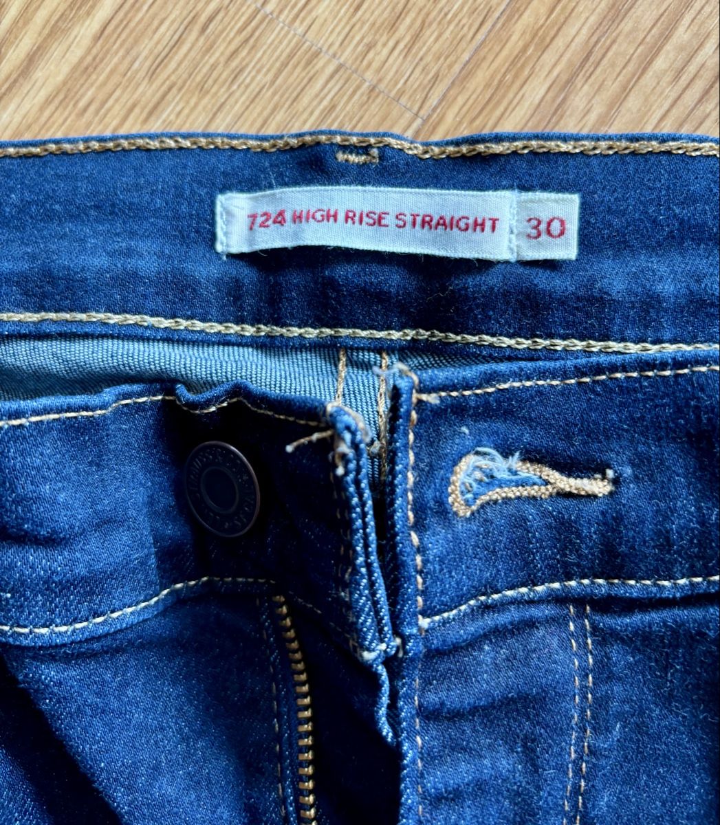 Levi's Jeans: Levis 724 high rise straight 30 – Usato da Meilen venduto da HappyGirl70 2