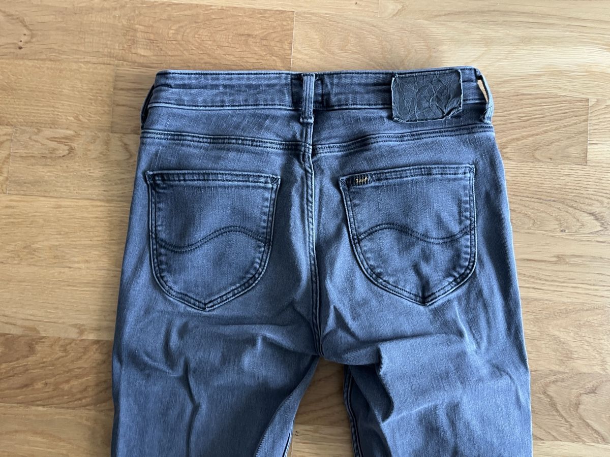 Lee Jeans: Lee Scarlett Jeans, W27/29, grau – Gebraucht aus Frauenfeld von heyLani 3
